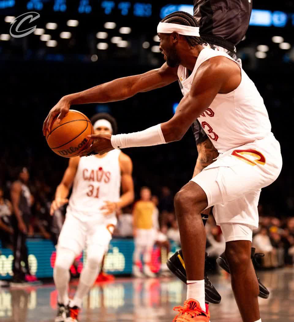 关于篮网力克掘金双星联手砍下场高分的信息