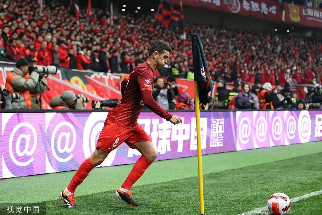 C罗错失单刀球，武磊门将神勇扑救成最大功臣！的简单介绍