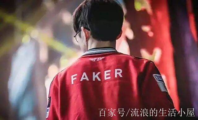 Faker在SKT比赛中赛况扑朔迷离,势不可挡引发热议! Faker在SKT比赛中赛况扑朔迷离,势不可挡引发热议!